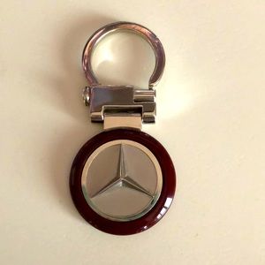 Mercedes round key chain
